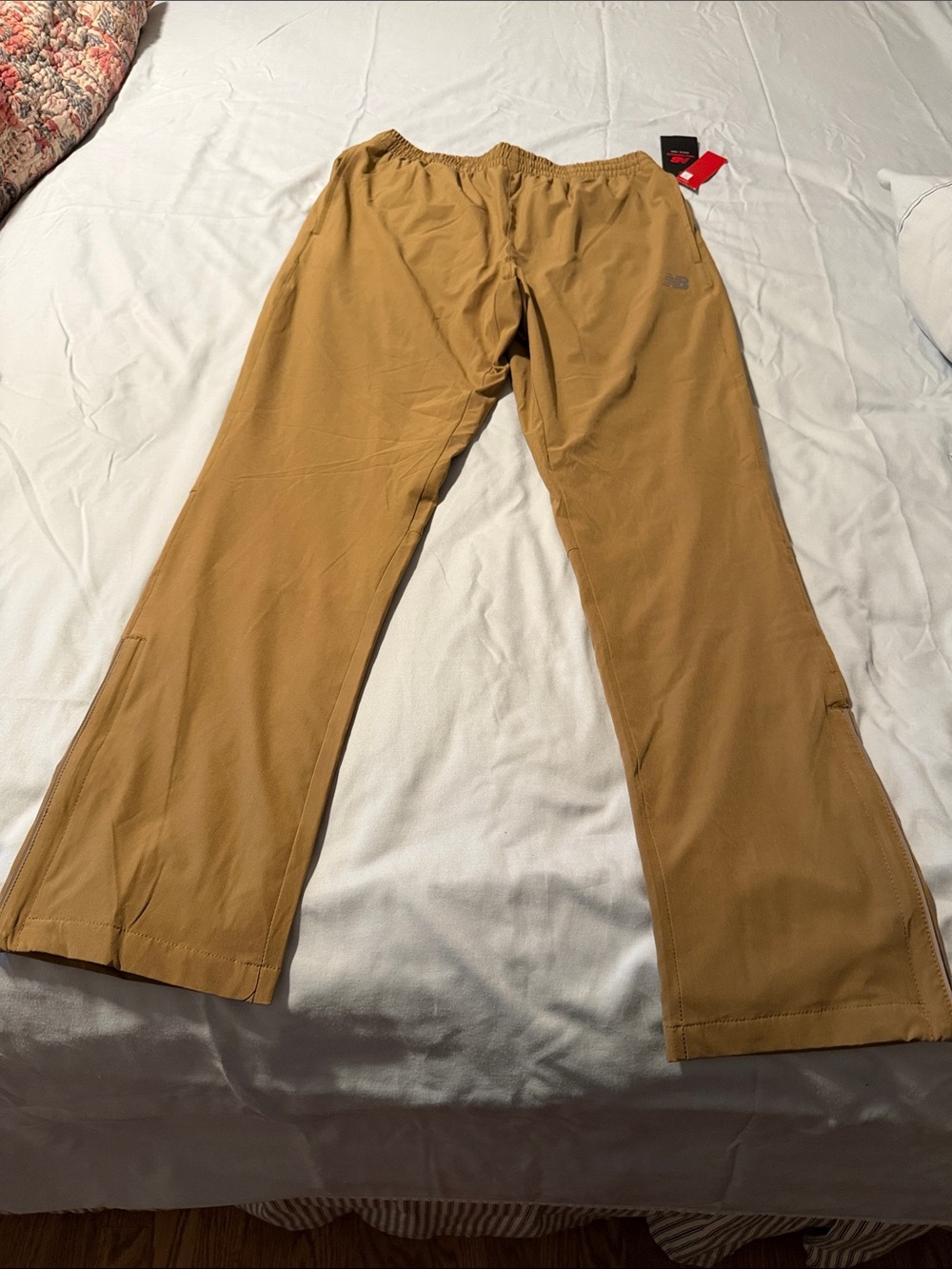 NWT Men’s New Balance Nylon Joggers